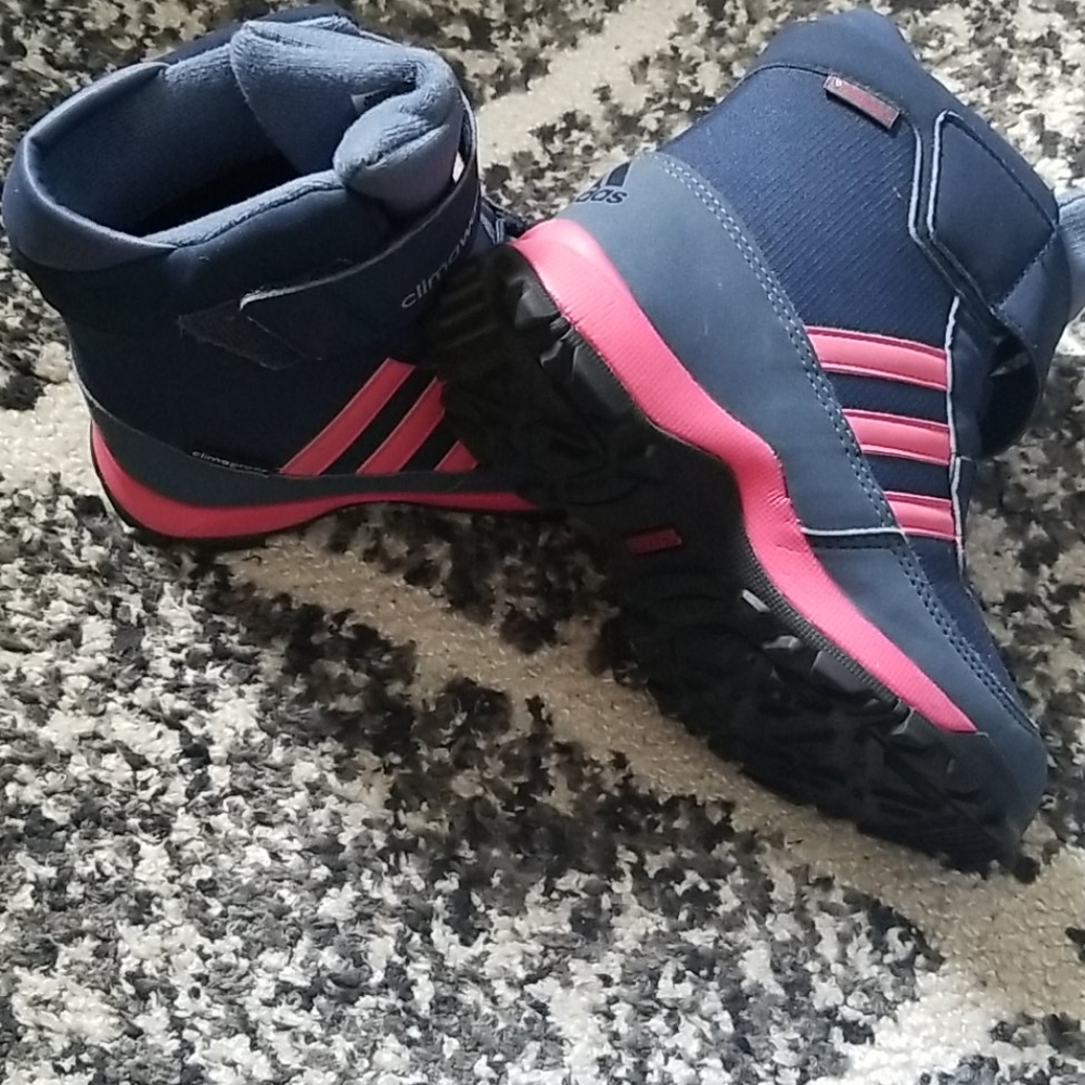 Girls Adidas boots size 11 - Picture 3 of 3